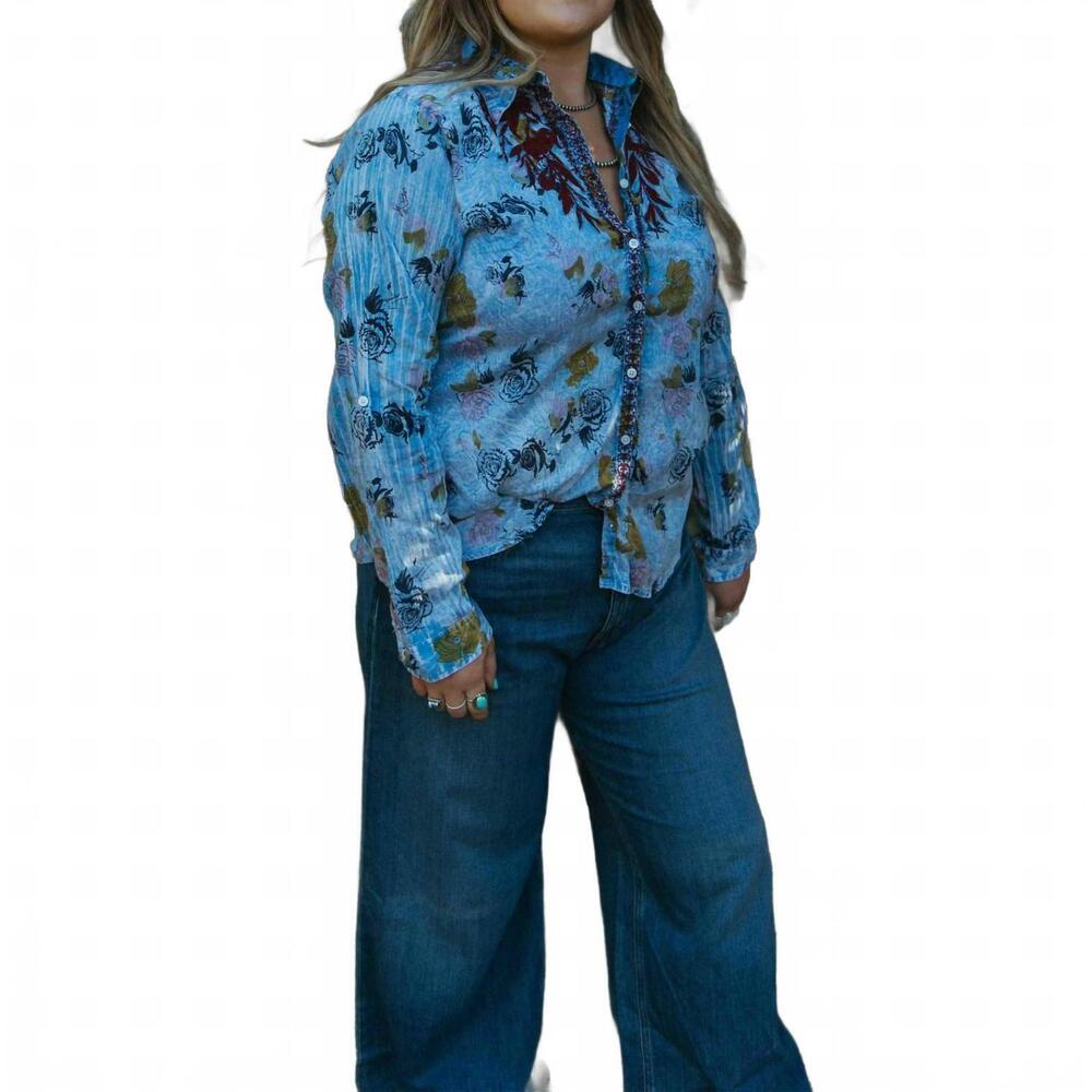NEW THE NU VINTAGE stormy kat button up blouse in blue floral/burgundy